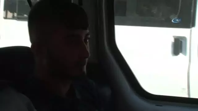 Kız Arkadaşı 6'ıncı Kattan Atlayan Genç, 'İntihara Sürüklemekten' Gözaltına Alındı Kız Arkadaşı 6'ıncı Kattan Atlayan Genç, 'İntihara Sürüklemekten' Gözaltına Alındı