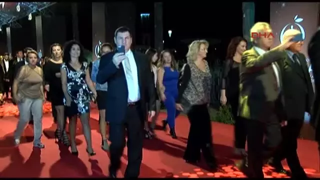 Antalya Kırmızı Halıda Yıldızlar Geçidi Antalya Kırmızı Halıda Yıldızlar Geçidi