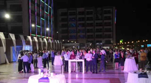 Kiza İş Merkezi Törenle Açıldı