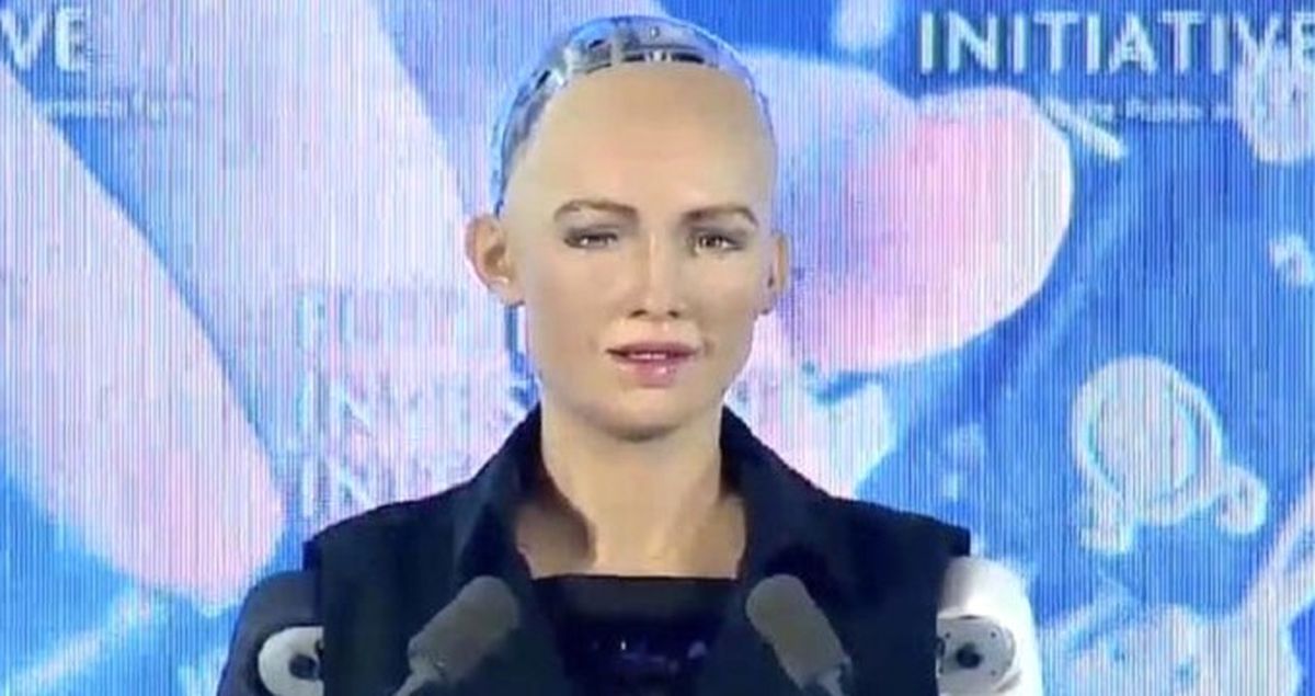 Suudi Arabistan Bir Robota Vatandaşlık Verdi