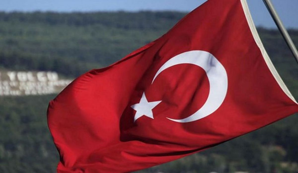 Bayrak Üretimi de Teknolojiye Yenildi