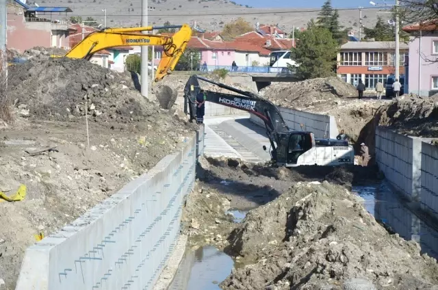 Seyitgazi Belediyesi'nin Kırka Mahallesi'ndeki Çalışmaları Seyitgazi Belediyesi'nin Kırka Mahallesi'ndeki Çalışmaları