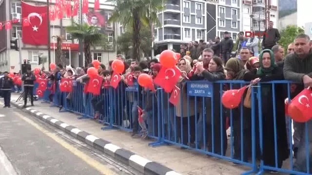 Manisa Ege'de Cumhuriyet'in 94'üncü Yıl Coşkusu Manisa Ege'de Cumhuriyet'in 94'üncü Yıl Coşkusu