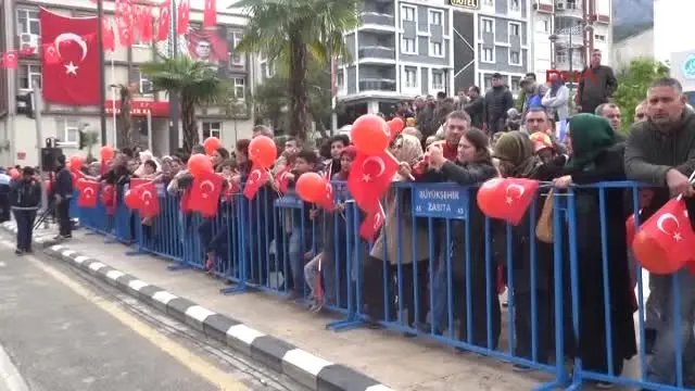 Manisa Ege'de Cumhuriyet'in 94'üncü Yıl Coşkusu Manisa Ege'de Cumhuriyet'in 94'üncü Yıl Coşkusu