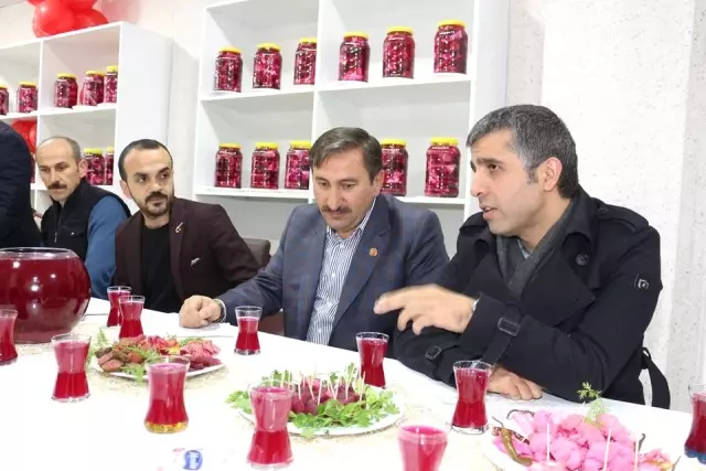 Oltu'ya Turşucu Açıldı Oltu'ya Turşucu Açıldı