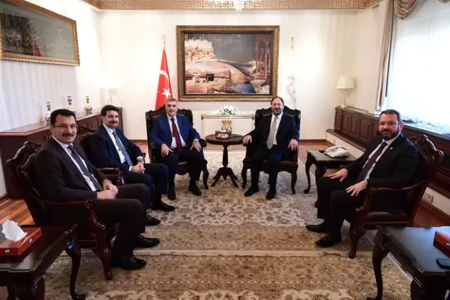 Başkan Toçoğlu'ndan Diyanet İşleri Başkanı Erbaş'a Ziyaret Başkan Toçoğlu'ndan Diyanet İşleri Başkanı Erbaş'a Ziyaret