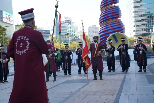 Güney Kore'de Mehter Coşkusu