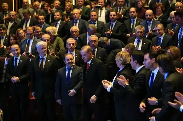 Cumhurbaşkanı Erdoğan : Ülkemize Gelen Turiste Türk Misafirperverliğini Sunmalıyız Cumhurbaşkanı Erdoğan : Ülkemize Gelen Turiste Türk Misafirperverliğini Sunmalıyız