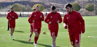 Demir Grup Sivasspor Teknik Direktörü Aybaba: 'Yukarılara Çıkmak İstiyoruz'