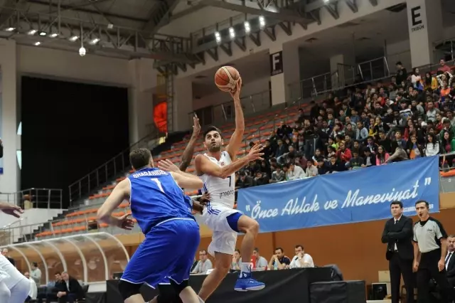 Fıba Erkekler Europe Cup: İstanbul Bbsk: 72 - Dinamo Tiflis: 52