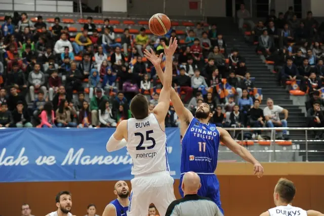 İstanbul Bbsk, Gürcistan Ekibini Farklı Yendi