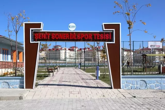 Şehitlerin İsimleri Tuşba'da Yaşatılıyor Şehitlerin İsimleri Tuşba'da Yaşatılıyor