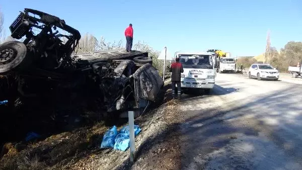 Afyonkarahisar'da Zincirleme Tır Kazası: 3 Ölü (2)