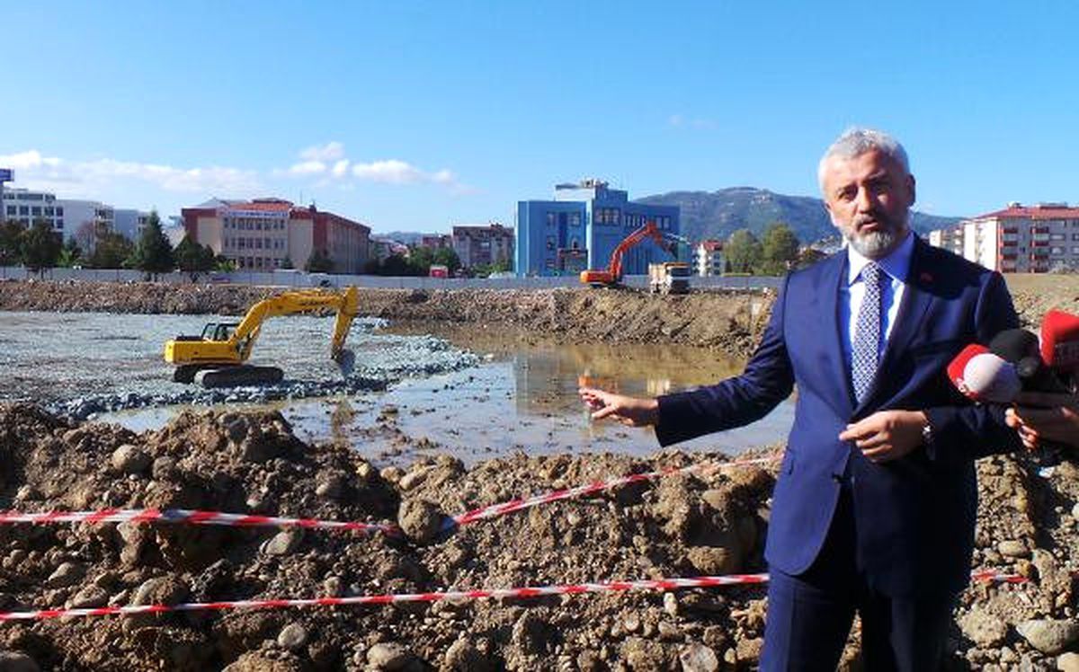 İstifa Edeceği İddia Edilen Enver Yılmaz'dan Proje Gezisi