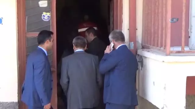 Şehit Tayfun Kavun'un Ailesi Bir Ay Önce Başbakan'dan Uçak Bileti İstemiş Şehit Tayfun Kavun'un Ailesi Bir Ay Önce Başbakan'dan Uçak Bileti İstemiş
