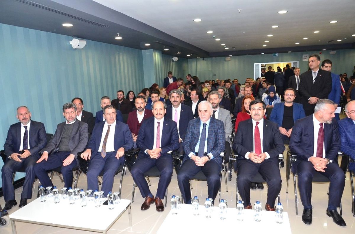Balıkesir'de Belediye Başkanlığı İçin Temayül Yoklaması Yapıldı