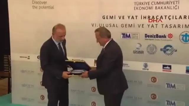 Gerard Depardieu'nun Balıkçı Teknesi Tuzla'da Yata Dönüşüyor Gerard Depardieu'nun Balıkçı Teknesi Tuzla'da Yata Dönüşüyor