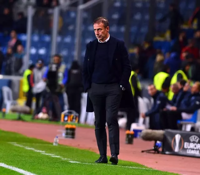 UEFA Avrupa Ligi: Medipol Başakşehir: 1 - Hoffenheim: 1 (Maç Sonucu) UEFA Avrupa Ligi: Medipol Başakşehir: 1 - Hoffenheim: 1 (Maç Sonucu)