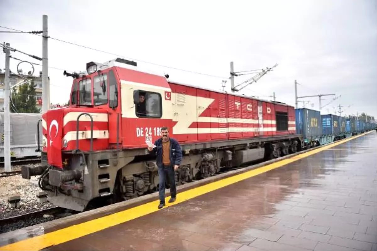 Bakü-Tiflis-Kars Treni Mersin'e 10 Saat Önce Geldi