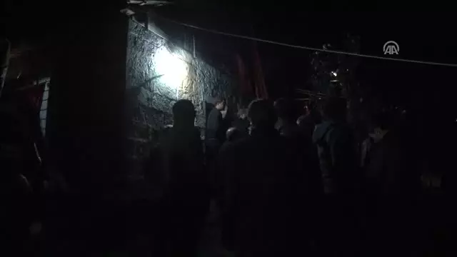 İçişleri Bakanı Soylu, Şehit Ailesini Ziyaret Etti İçişleri Bakanı Soylu, Şehit Ailesini Ziyaret Etti