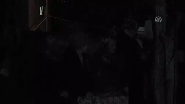 İçişleri Bakanı Soylu, Şehit Ailesini Ziyaret Etti İçişleri Bakanı Soylu, Şehit Ailesini Ziyaret Etti