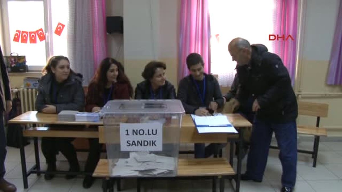 Avcılar'da Pazar Yeri İçin Referandum Heyecanı 2-