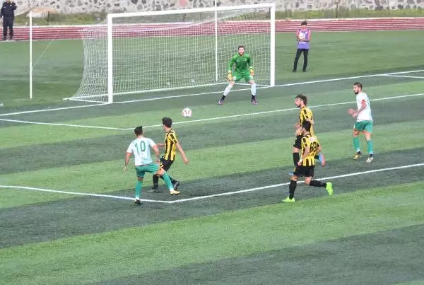 Tekirdağspor-Büyükçekmece Tepecikspor: 2-3 Tekirdağspor-Büyükçekmece Tepecikspor: 2-3