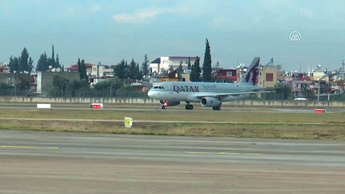 Katar'dan Adana'ya Gelen İlk Uçak Törenle Karşılandı