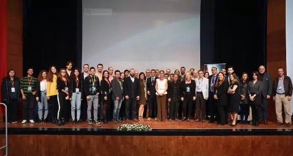 Robotlar 5 Yıl İçinde Pek Çok Mesleği İnsanların Elinden Alacak' Robotlar 5 Yıl İçinde Pek Çok Mesleği İnsanların Elinden Alacak'