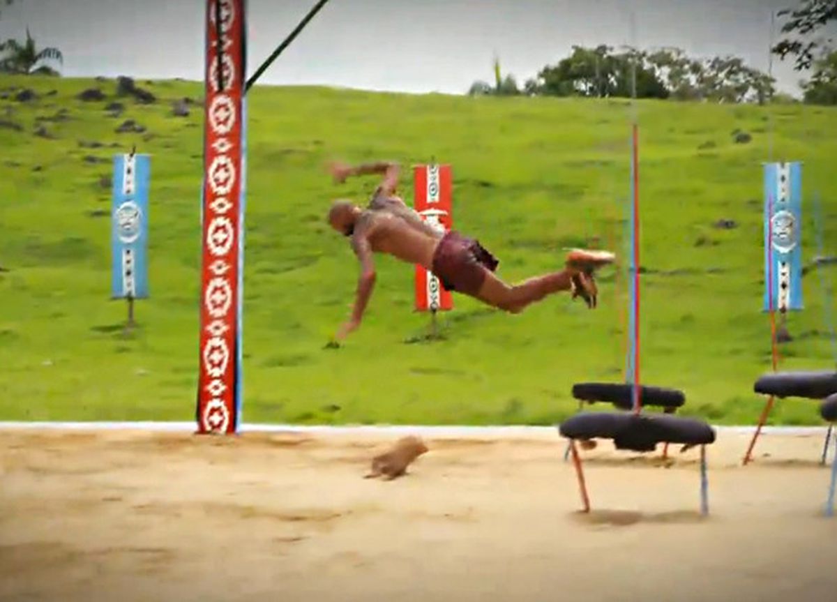 Survivor'da Dengesini Kaybeden Anıl, Yere Çakıldı