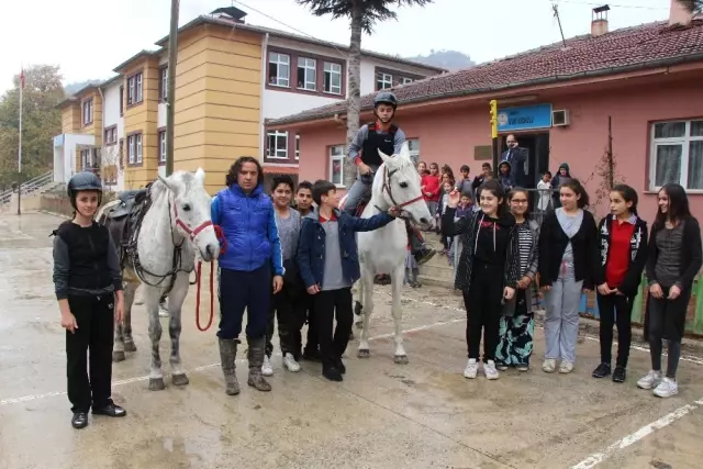 Amasya'da 'Dörtnala Eğitim' Amasya'da 'Dörtnala Eğitim'