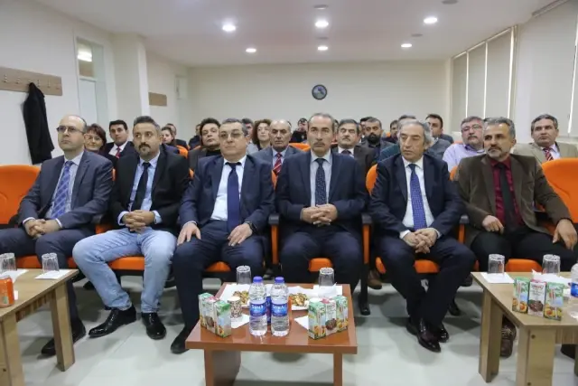 Elektrikli Otomobil 'Kangal S4' Tanıtıldı Elektrikli Otomobil 'Kangal S4' Tanıtıldı