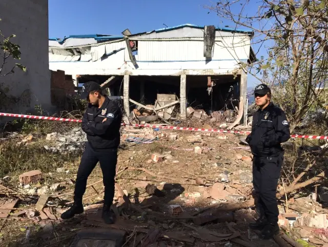 Ölü Sayısı 5'e, Yaralı Sayısı 16'ya Çıktı Ölü Sayısı 5'e, Yaralı Sayısı 16'ya Çıktı