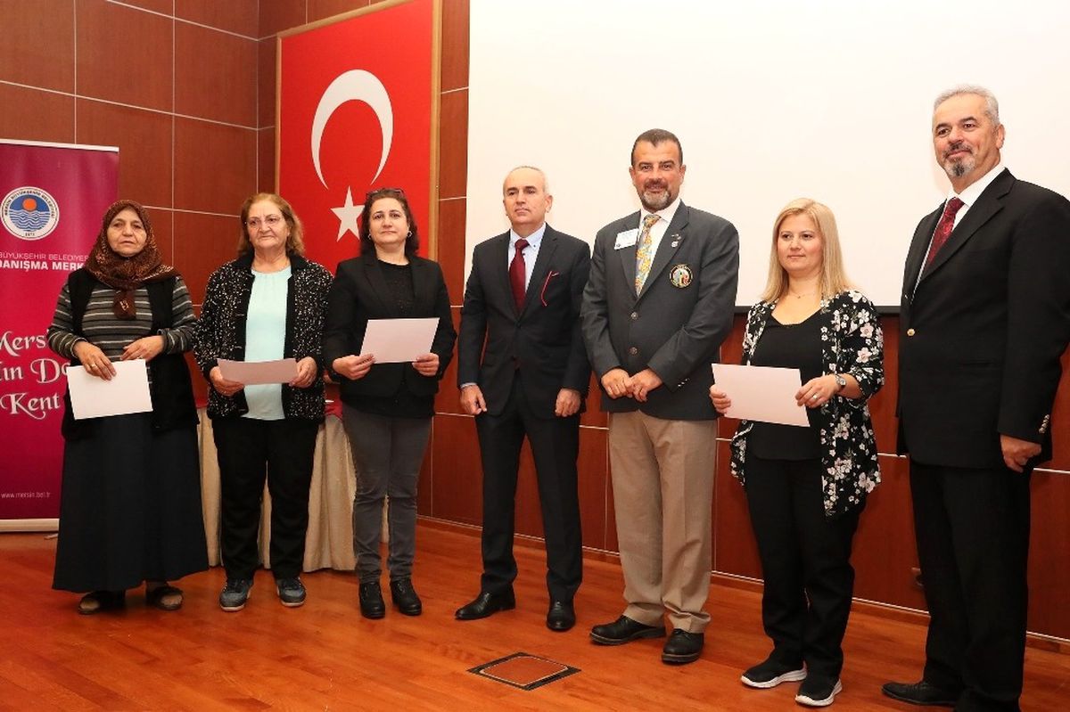Evka Projesi'nin Başarıyla Tamamlayan Kadınlar Sertifikalarını Aldı