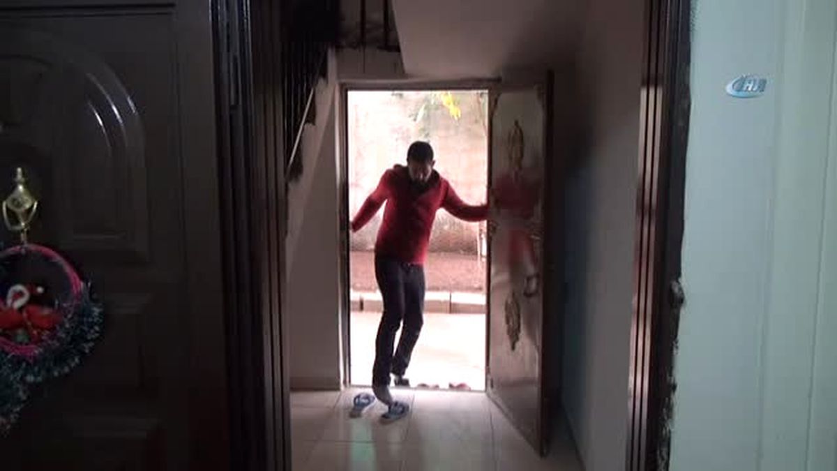 İTÜ'de Konservatuvar Eğitimi Aldı, Sokak Düğünlerinde Davul Çalıyor