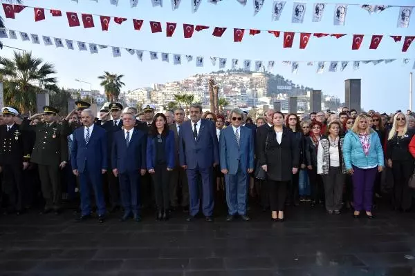 Egeliler 'Ata'sını Unutmadı Egeliler 'Ata'sını Unutmadı