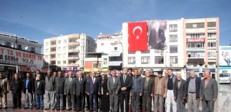 Kilis'te Add ile CHP'den Alternatif Çelenk Sunma Töreni