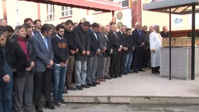 Mavi Balina Kurbanı Liseli Genç Toprağa Verildi Mavi Balina Kurbanı Liseli Genç Toprağa Verildi