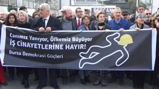 Patlamanın Olduğu Fabrikanın Önünde Protesto Patlamanın Olduğu Fabrikanın Önünde Protesto