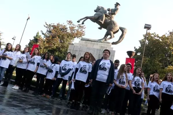 Samsun'da Ata'yı Anmada Gözyaşı