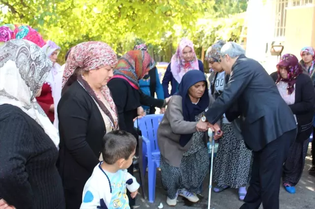 Şehit Annesi Küçük Açıklaması Şehit Annesi Küçük Açıklaması