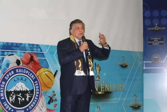 Ağrı'da 'Sporun Enleri' Ödül Töreni Düzenlendi
