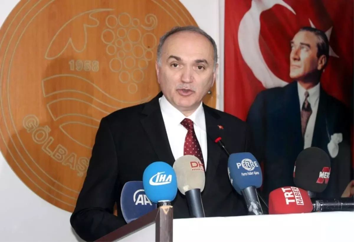 Bakan Özlü: 'Biz Sendelersek Türkiye Düşer'