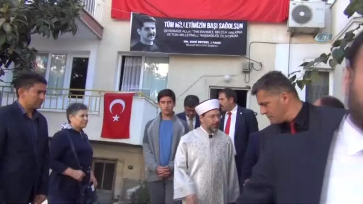 Diyanet İşleri Başkanı Erbaş, Şehit Evini Ziyaret Etti, Kur'an Okudu