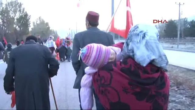 Erzurum 20 Bin Erzurumlu, Aziziye Tabyaları'na Yürüdü -1 Erzurum 20 Bin Erzurumlu, Aziziye Tabyaları'na Yürüdü -1