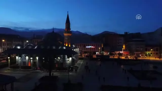 Erzurum'da 'Ecdada Saygı' Yürüyüşü Erzurum'da 'Ecdada Saygı' Yürüyüşü