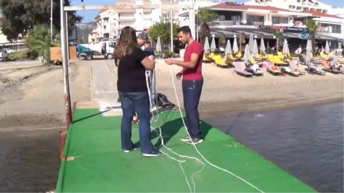 Gönüllüler Körfezdeki Kirliliğe Dikkat Çekti