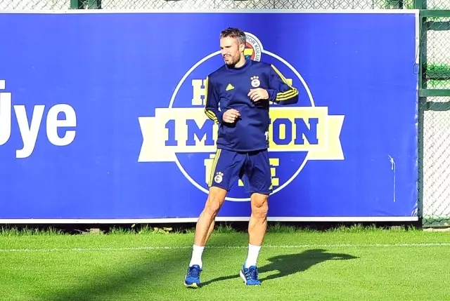 Liste Başı Robin Van Persie