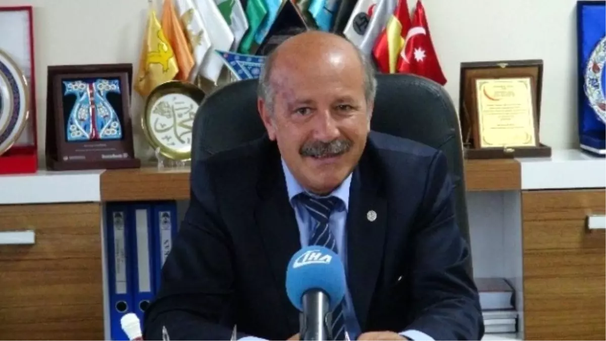 MHP'li Belediye Başkanı ve Meclis Üyeleri Partilerinden İstifa Etti