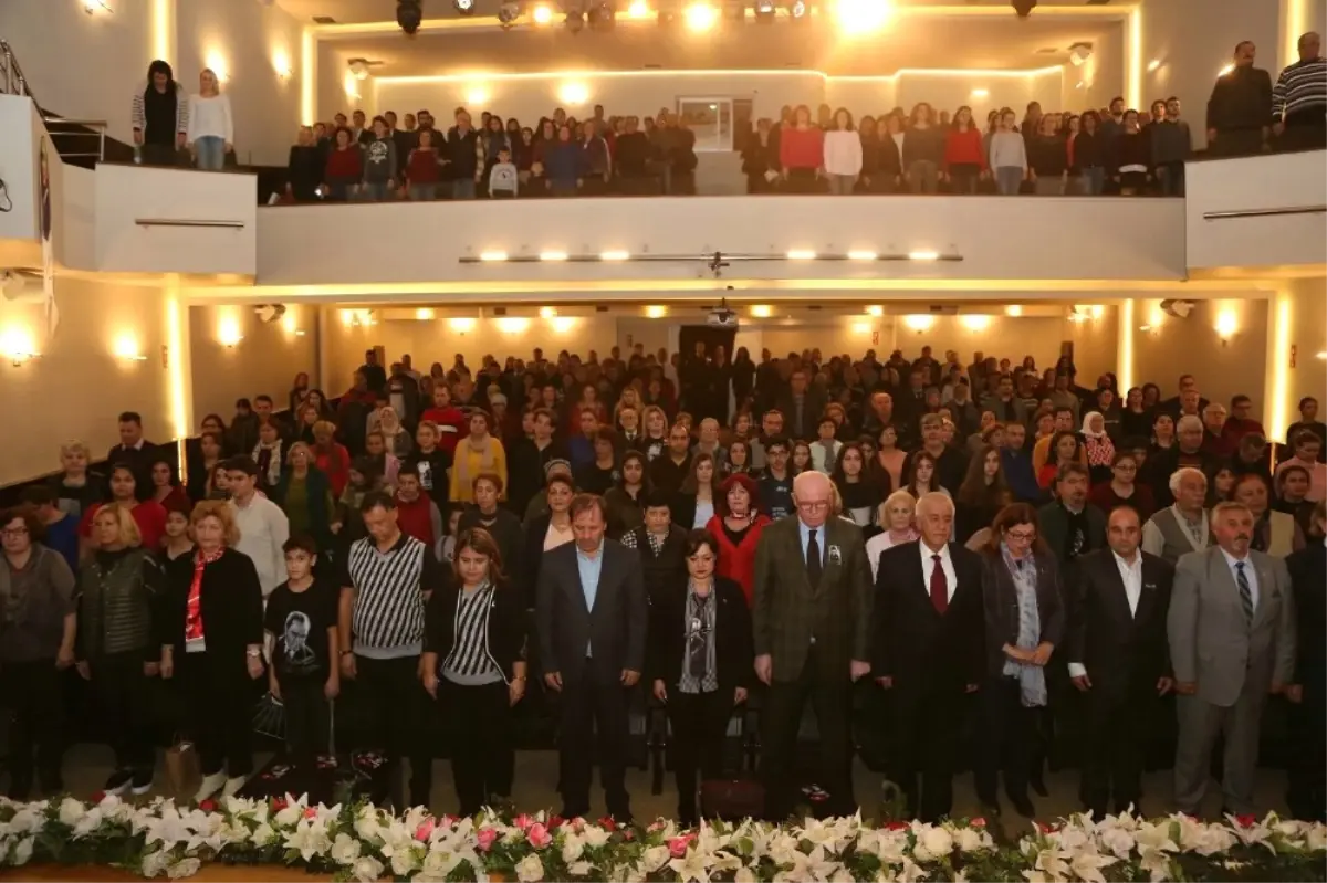 Mustafa Kemal Atatürk, Sevdiği Ezgilerle Anıldı